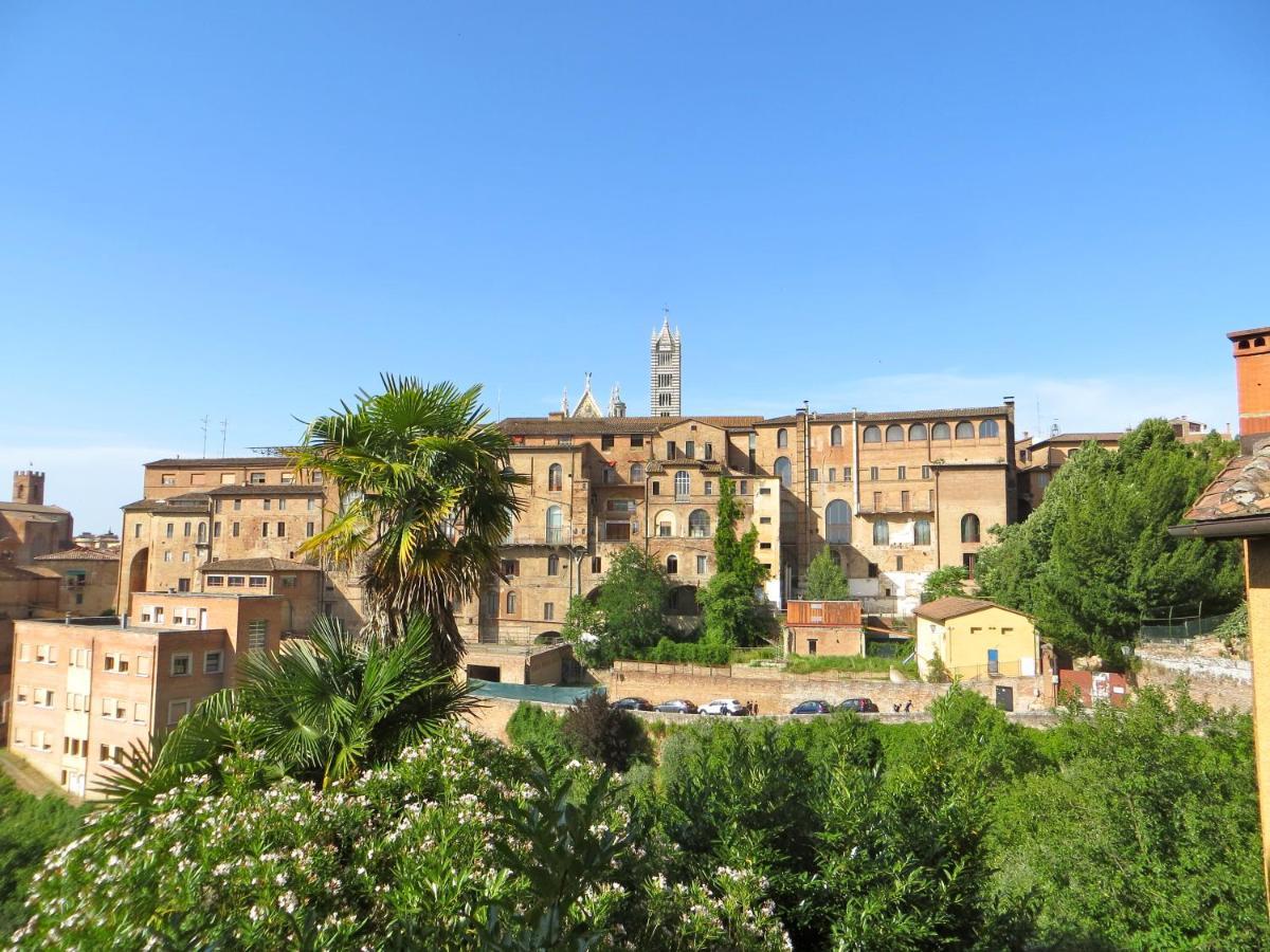 Casa Del Bravo - Camera Signorile '800 Sugli Antichi Orti Senesi Hotell Siena Exteriör bild